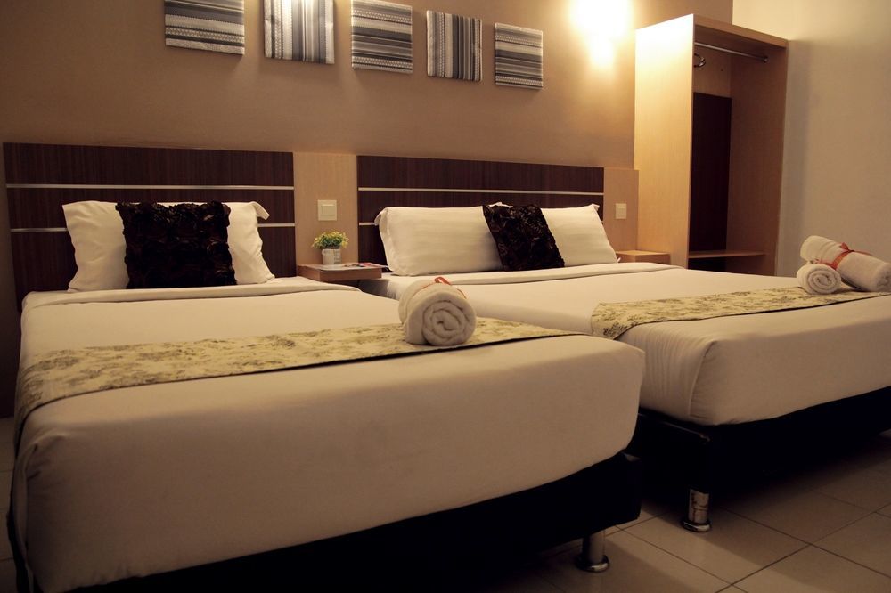 Oyo 182 Simms Grand Inn Куала-Лумпур Экстерьер фото